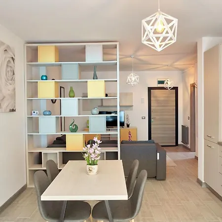 Fanta Sea N Pool 公寓 *