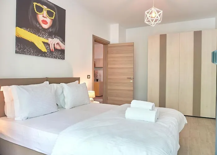 Fanta Sea N Pool Апартаменты *